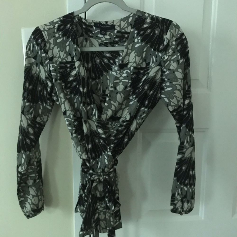 Banana Republic Black/Grey Floral Wrap Blouse